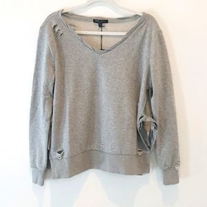 Romeo + Juliet Couture Light Heather Grey Pullover
